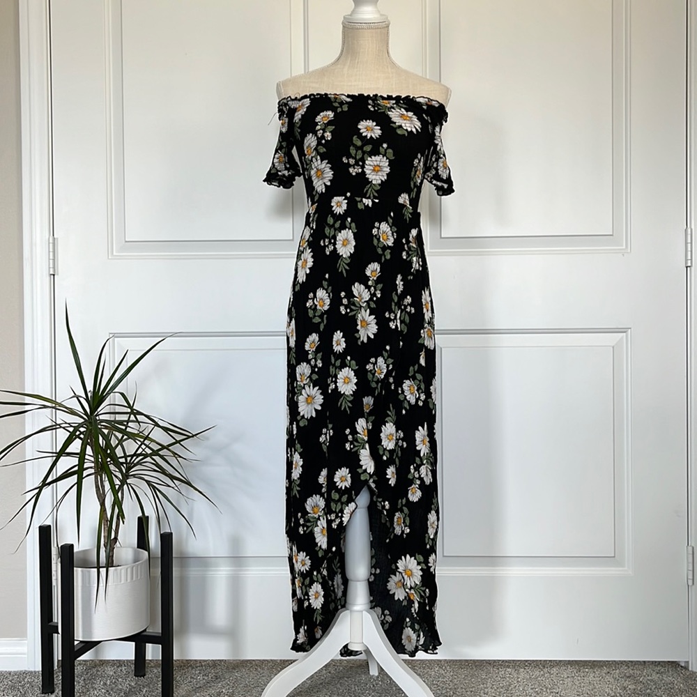 Forever 21 daisy print dress